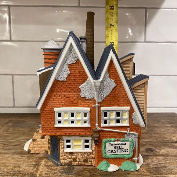Department 56 Yankee Jud Bell Casting New England Village #5643-0 Heritage - Picture 6 of 11